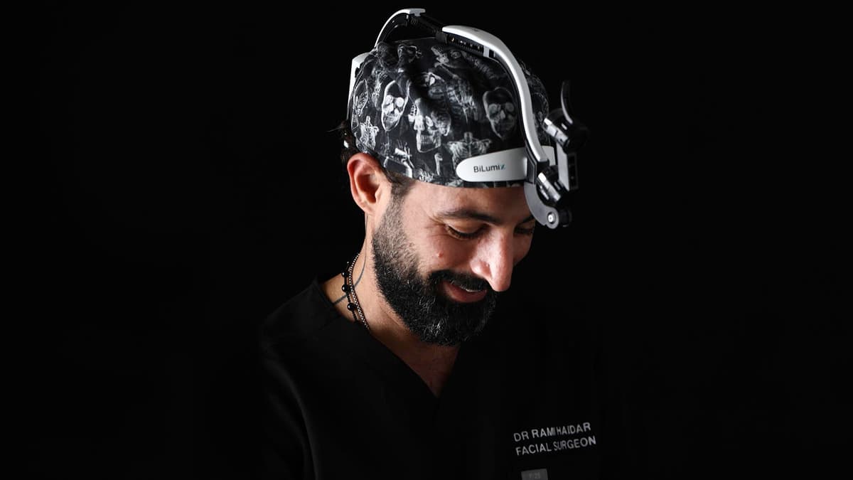 alt="High-precision tools used in aesthetic treatments at Dr. Rami Haidar’s clinic"